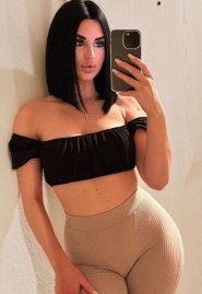 Ananya baner call girl model